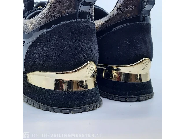 Paar schoenen, maat 37 1/2 louis vuitton - afbeelding 9 van  11