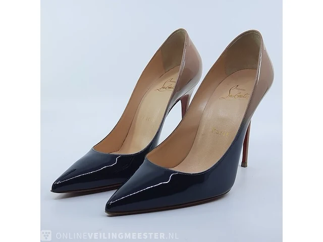 Paar schoenen, maat 37 christian louboutin, decollete 554 100 patent degrade - afbeelding 1 van  8