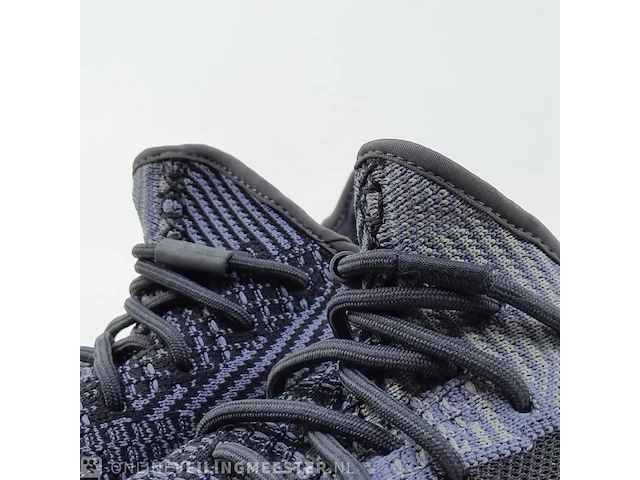 Paar schoenen, maat 38 2/3 adidas, yeezy boost - afbeelding 5 van  10