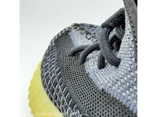 Paar schoenen, maat 38 2/3 adidas, yeezy boost - afbeelding 10 van  10