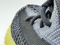 Paar schoenen, maat 38 2/3 adidas, yeezy boost - afbeelding 10 van  10