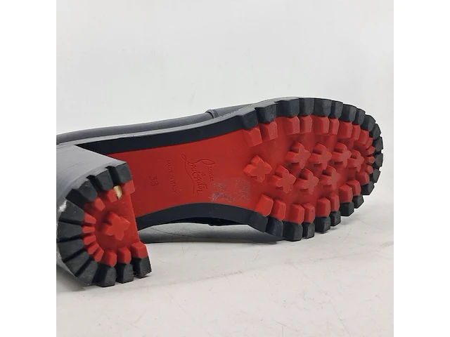 Paar schoenen maat 38, christian louboutin - afbeelding 8 van  10