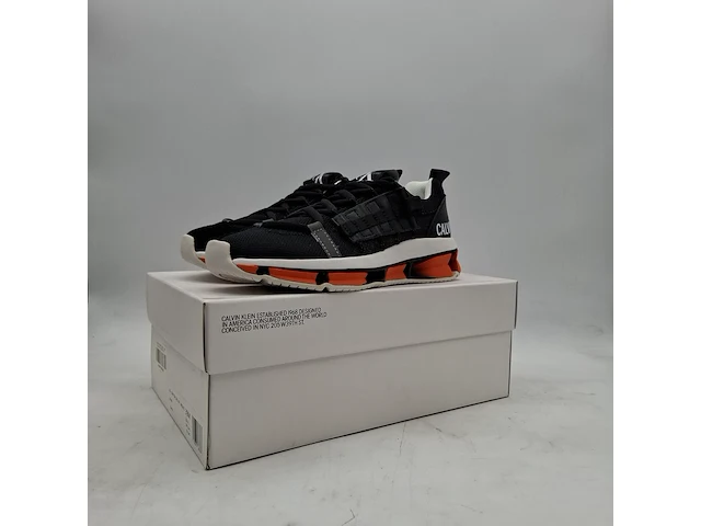 Paar schoenen, maat 39, calvin klein - afbeelding 1 van  8