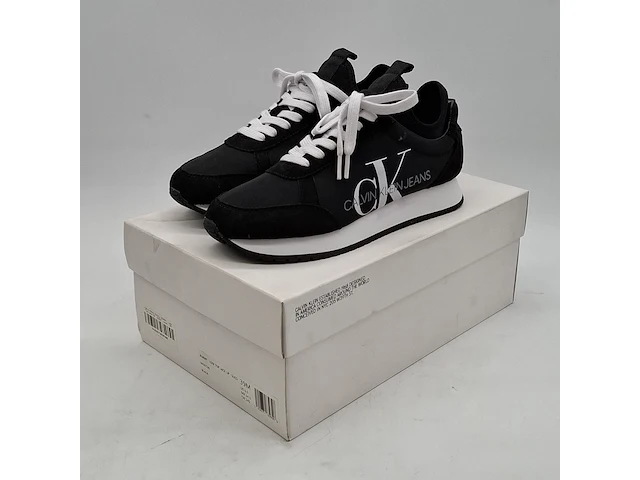 Paar schoenen, maat 39, calvin klein - afbeelding 1 van  9
