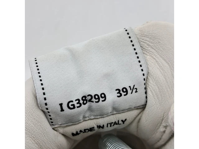 Paar schoenen, maat 39,5, chanel - afbeelding 6 van  7