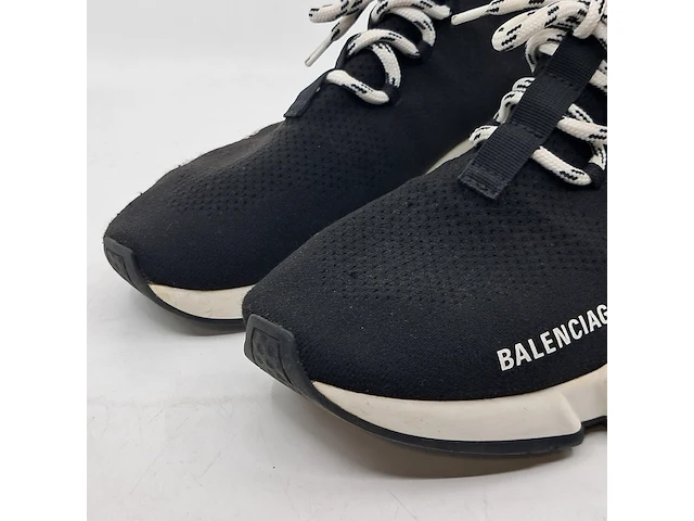 Paar schoenen, maat 40, balenciaga - afbeelding 2 van  6