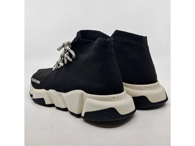 Paar schoenen, maat 40, balenciaga - afbeelding 4 van  6