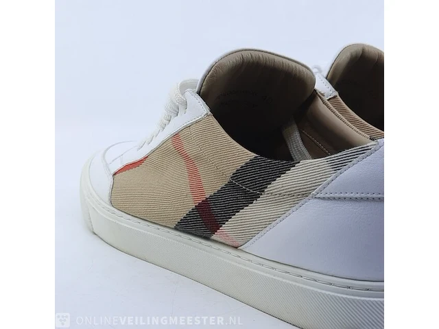 Paar schoenen, maat 40 burberry, itcaloc935mon - afbeelding 9 van  11