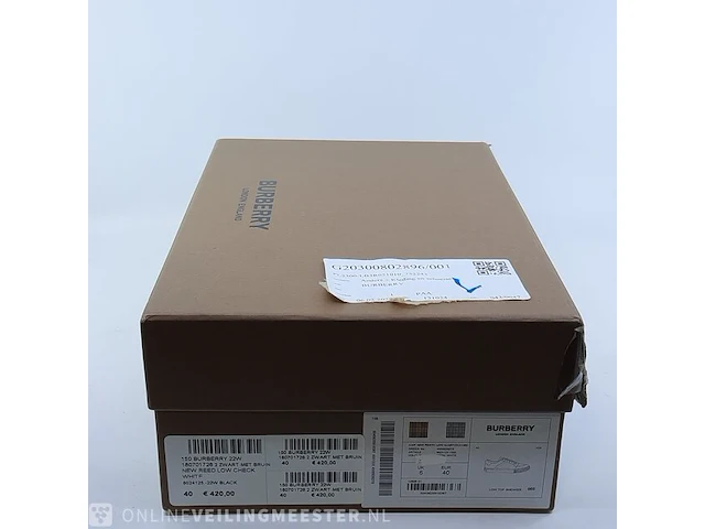 Paar schoenen, maat 40 burberry, new reed low check - afbeelding 3 van  11