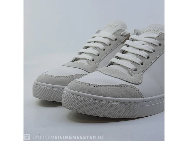 Paar schoenen, maat 40 burberry, new reed low check - afbeelding 4 van  11