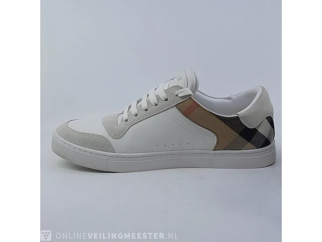 Paar schoenen, maat 40 burberry, new reed low check - afbeelding 7 van  11