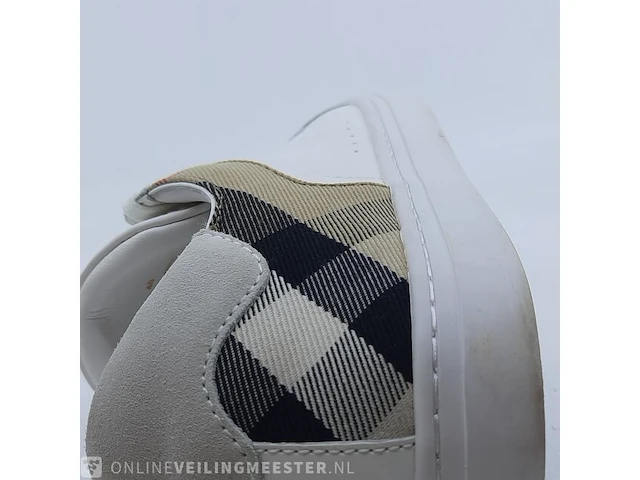 Paar schoenen, maat 40 burberry, new reed low check - afbeelding 11 van  11