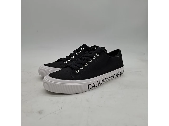 Paar schoenen, maat 40, calvin klein - afbeelding 2 van  8