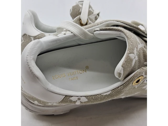 Paar schoenen, maat 40, louis vuitton - afbeelding 9 van  10