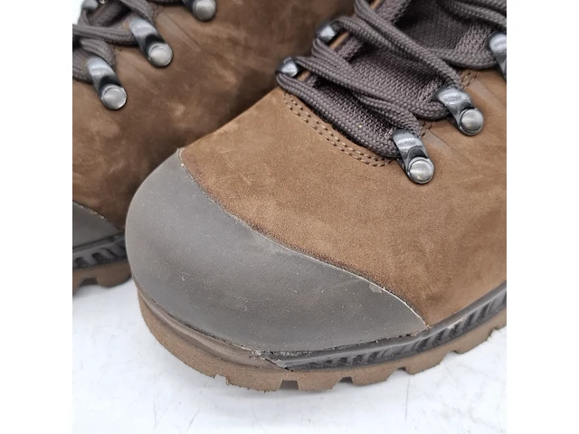 Paar schoenen, maat 40, meindl - afbeelding 2 van  7