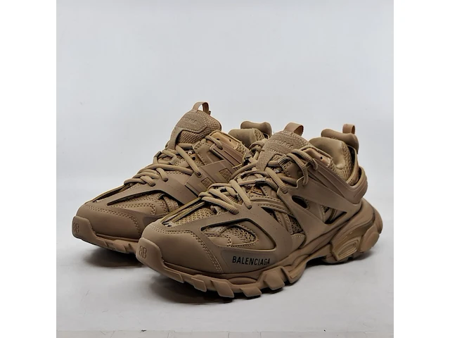 Paar schoenen, maat 41, balenciaga, track, coffee brown - afbeelding 1 van  7