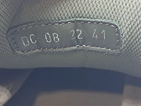 Paar schoenen, maat 41, christian dior, b30 microfiber mesh, kaki - afbeelding 7 van  8