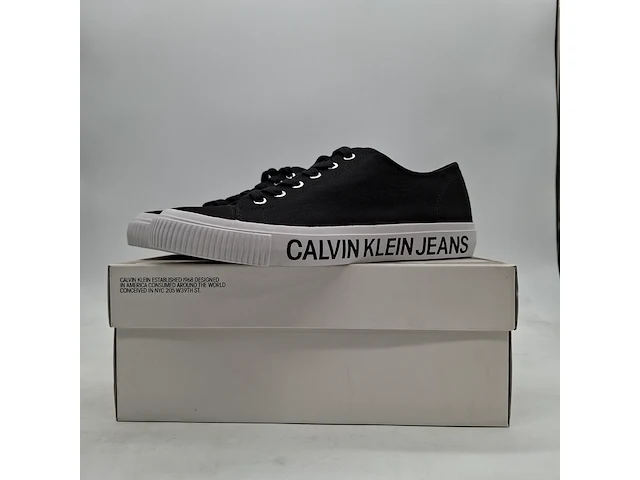 Paar schoenen, maat 42, calvin klein - afbeelding 1 van  7