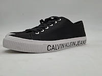 Paar schoenen, maat 42, calvin klein - afbeelding 2 van  7
