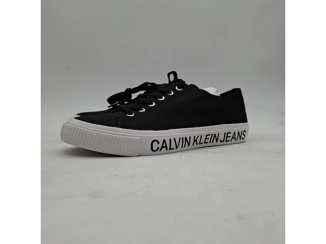 Paar schoenen, maat 42, calvin klein - afbeelding 2 van  8