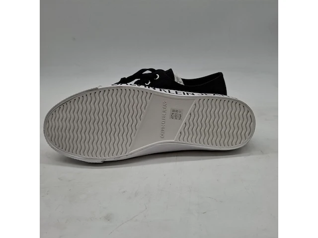 Paar schoenen, maat 42, calvin klein - afbeelding 7 van  8