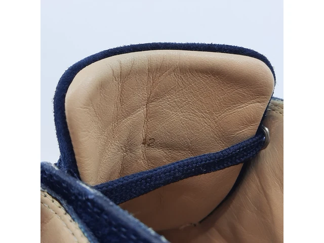 Paar schoenen, maat 42, christian louboutin - afbeelding 11 van  12