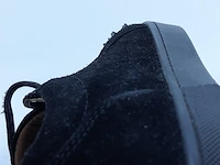 Paar schoenen, maat 42 louboutin, low top sneaker - afbeelding 8 van  9