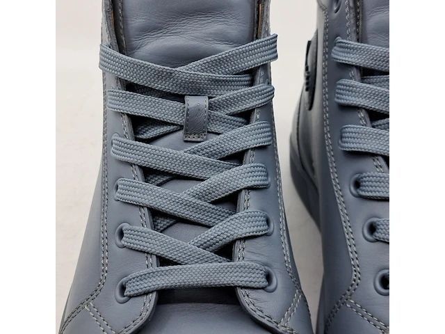 Paar schoenen maat 42,5, christian louboutin, lou spike - afbeelding 9 van  12