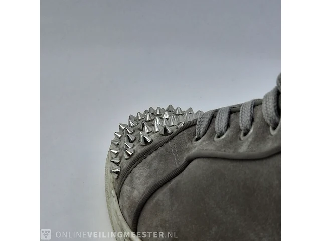 Paar schoenen, maat 43 christian louboutin, spikes - afbeelding 9 van  11