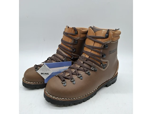 Paar schoenen, maat 43, meindl, 61872 - afbeelding 1 van  7