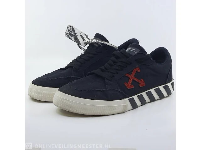 Paar schoenen, maat 43 off-white, virgil abloh 2013 - afbeelding 1 van  13