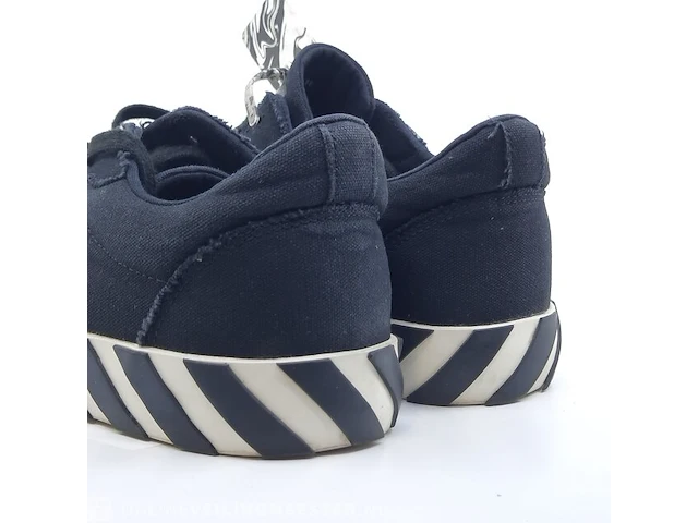 Paar schoenen, maat 43 off-white, virgil abloh 2013 - afbeelding 13 van  13