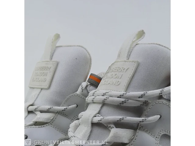 Paar schoenen, maat 44 1/2 burberry - afbeelding 7 van  12