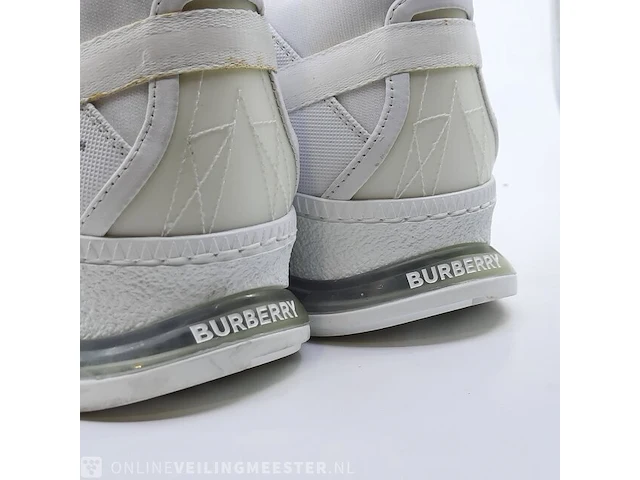 Paar schoenen, maat 44 1/2 burberry - afbeelding 11 van  12