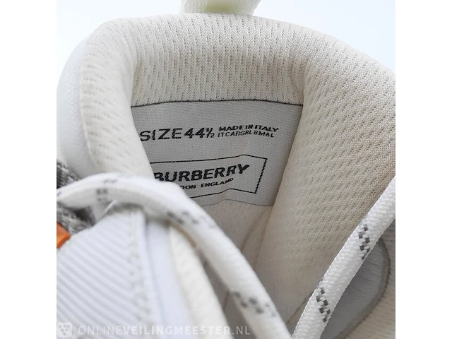 Paar schoenen, maat 44 1/2 burberry - afbeelding 12 van  12