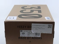 Paar schoenen, maat 44 adidas, yeezy boost 350 v2 - afbeelding 4 van  12