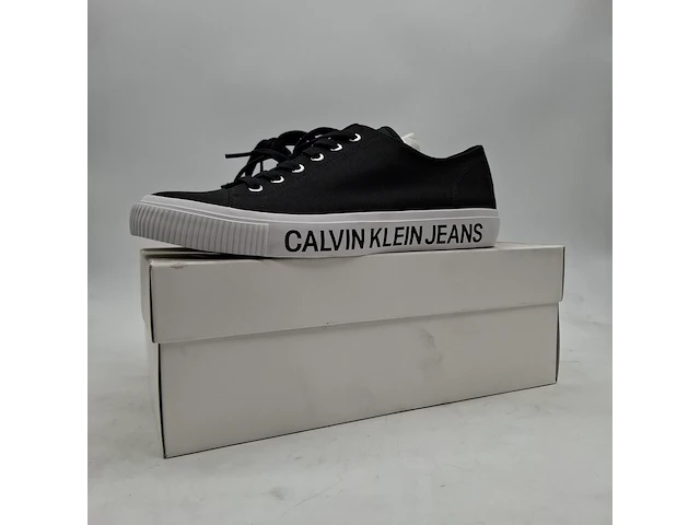 Paar schoenen, maat 44, calvin klein - afbeelding 1 van  8