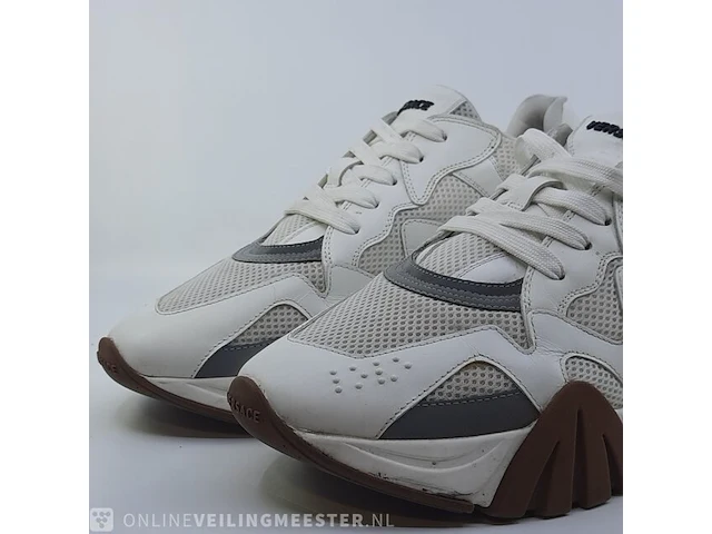 Paar schoenen, maat 44 versace, white shark chuncky - afbeelding 5 van  12