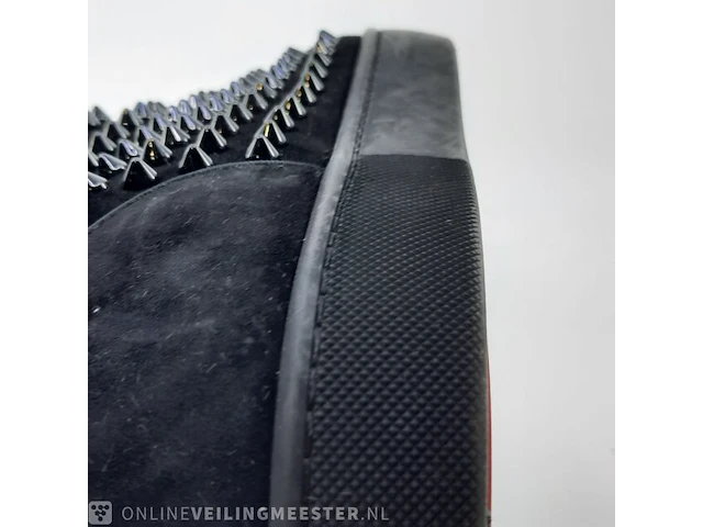 Paar schoenen, maat 45 louboutin, hightop spikes - afbeelding 2 van  10