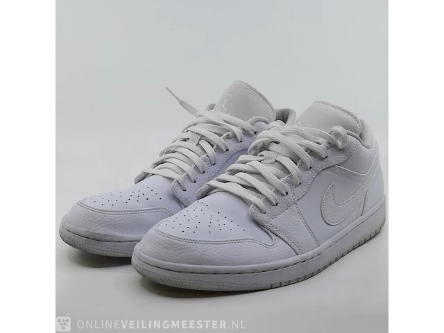 Paar schoenen, maat 46 nike, air jordan 1 low - afbeelding 1 van  11