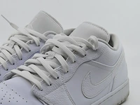 Paar schoenen, maat 46 nike, air jordan 1 low - afbeelding 5 van  11