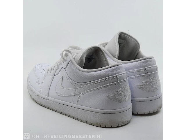 Paar schoenen, maat 46 nike, air jordan 1 low - afbeelding 8 van  11