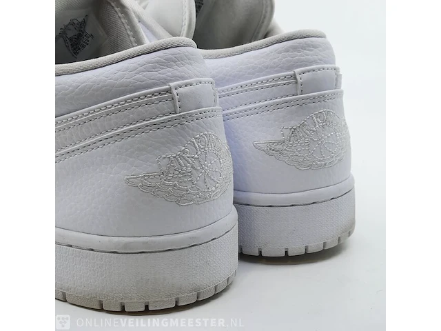 Paar schoenen, maat 46 nike, air jordan 1 low - afbeelding 9 van  11