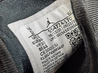 Paar schoenen, maat 46 nike, air jordan 1 mid university gold - afbeelding 9 van  10