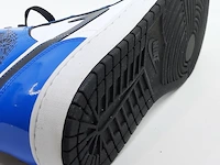 Paar schoenen, maat 46 nike, air jordan 1 mid - afbeelding 2 van  10
