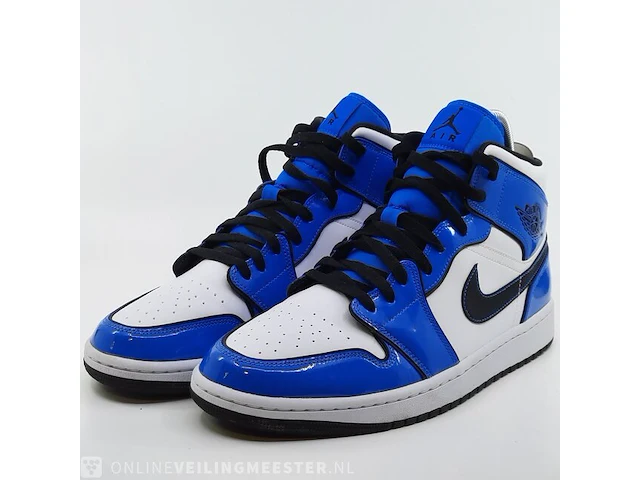 Paar schoenen, maat 46 nike, air jordan 1 mid - afbeelding 1 van  10