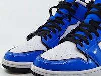 Paar schoenen, maat 46 nike, air jordan 1 mid - afbeelding 3 van  10