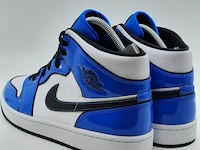 Paar schoenen, maat 46 nike, air jordan 1 mid - afbeelding 8 van  10