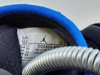 Paar schoenen, maat 46 nike, air jordan 1 mid - afbeelding 9 van  10