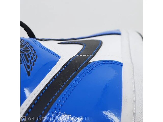 Paar schoenen, maat 46 nike, air jordan 1 mid - afbeelding 10 van  10